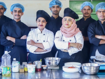 F&B-min